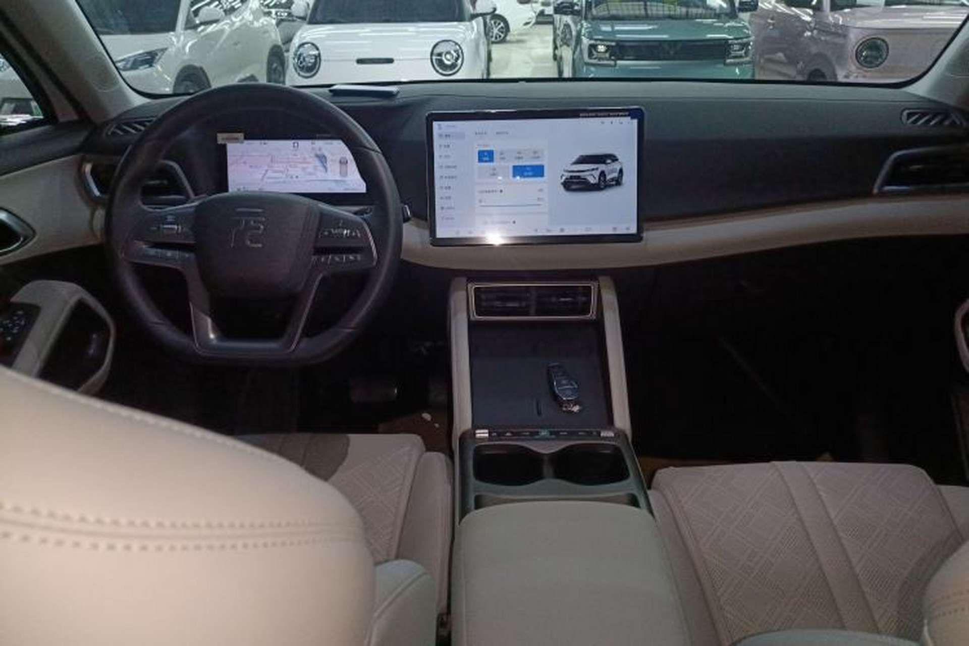 Used BYD Yuan UP 2025 Intelligent Driving Version 401 KM Dynamic Edition Interior 2