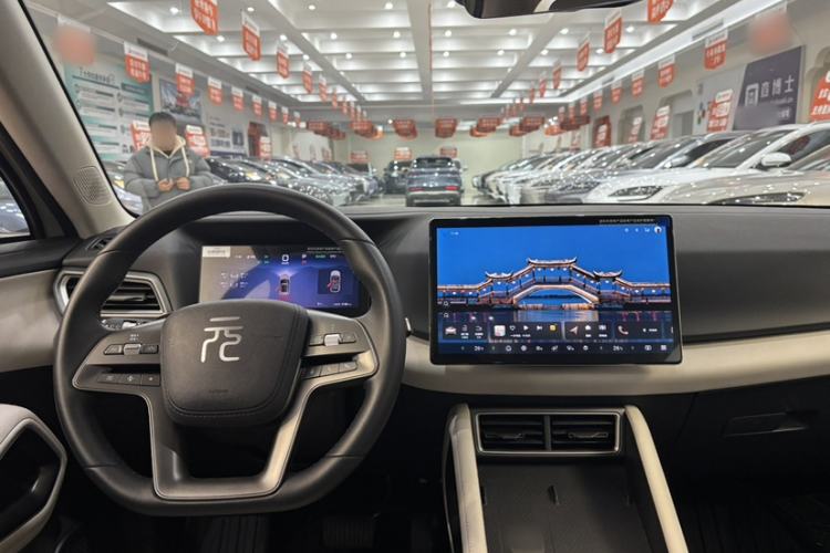 Used BYD Yuan UP 2025 Intelligent Driving Version 401 km Leading Edition Interior 2