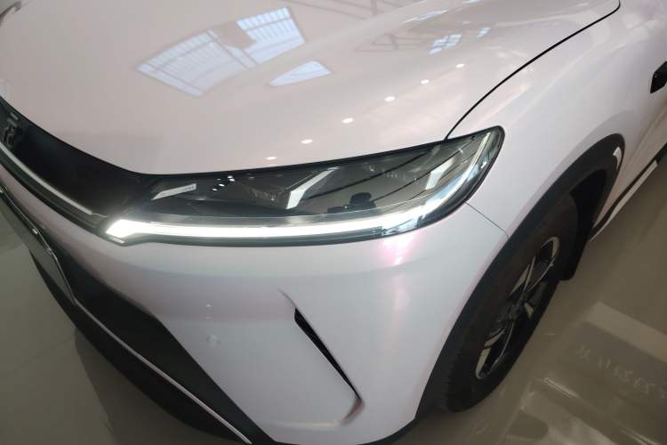 Used BYD Yuan UP 2025 Intelligent Driving Version 401 km Beyond-Range Edition Left Front Headlight