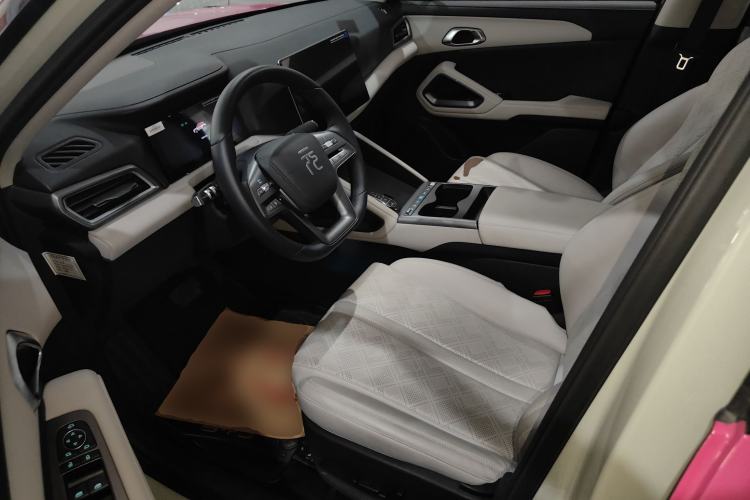 Used BYD Yuan UP 2025 Intelligent Driving Version 401 km Leading Edition Left Front Seat