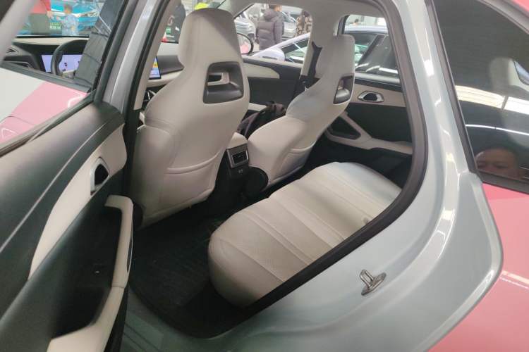 Used BYD Yuan UP 2025 Intelligent Driving Version 401 km Leading Edition Left Rear Seat
