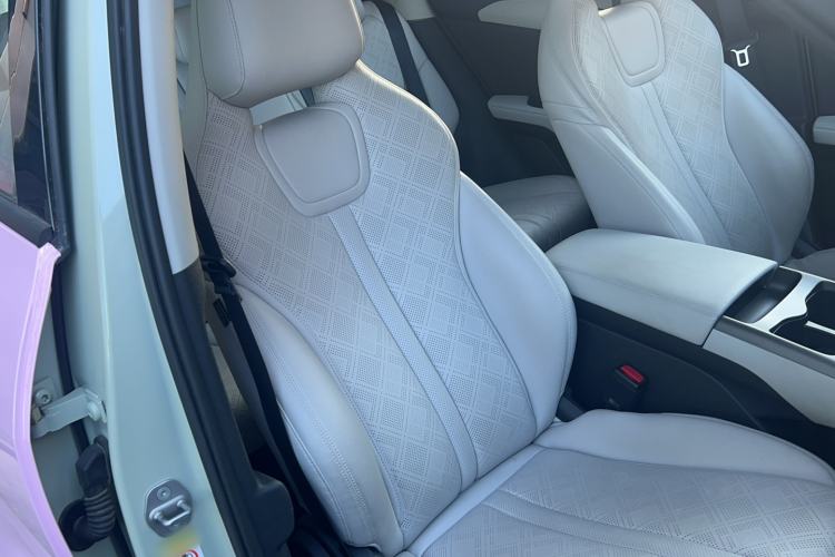 Used BYD Yuan UP 2025 Intelligent Driving Version 401 km Leading Edition Right Front Seat