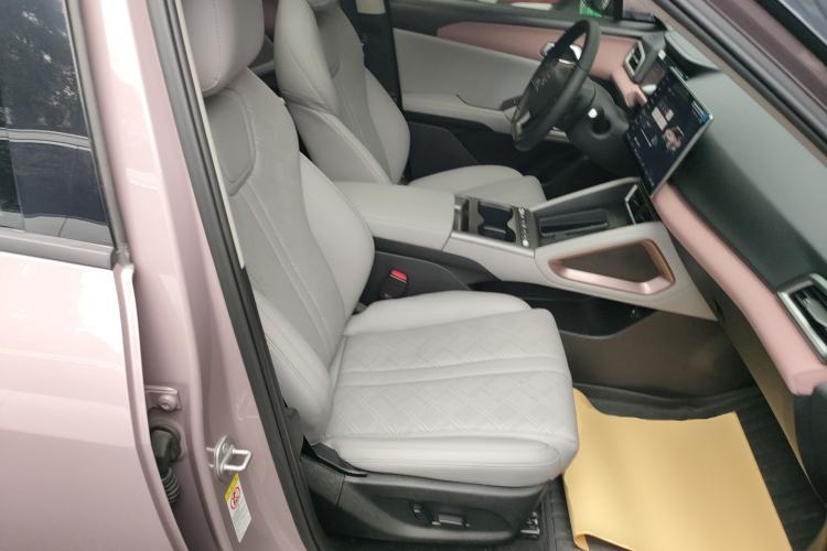 Used BYD Yuan UP 2025 Intelligent Driving Version 401 km Beyond-Range Edition Right Front Seat