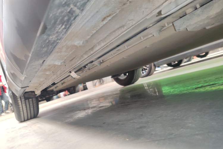 Used BYD Yuan UP 2025 Intelligent Driving Version 401 km Leading Edition Right Side Sill