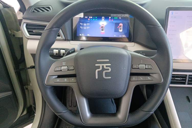 Used BYD Yuan UP 2025 Intelligent Driving Version 401 km Beyond-Range Edition Steering Wheel