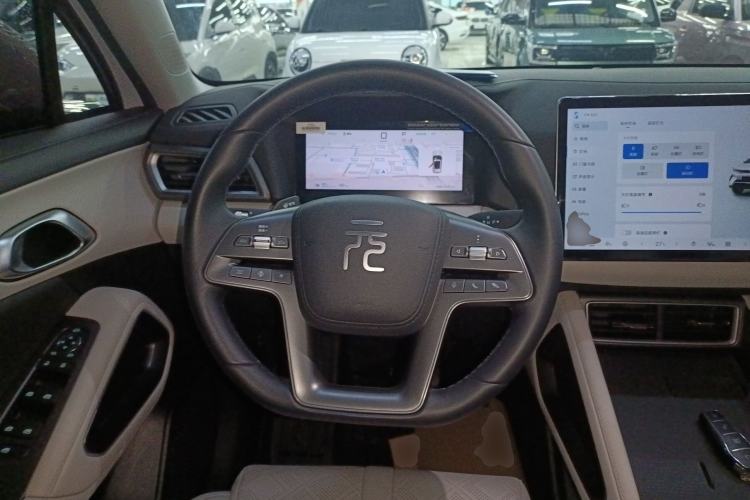 Used BYD Yuan UP 2025 Intelligent Driving Version 401 KM Dynamic Edition Steering Wheel