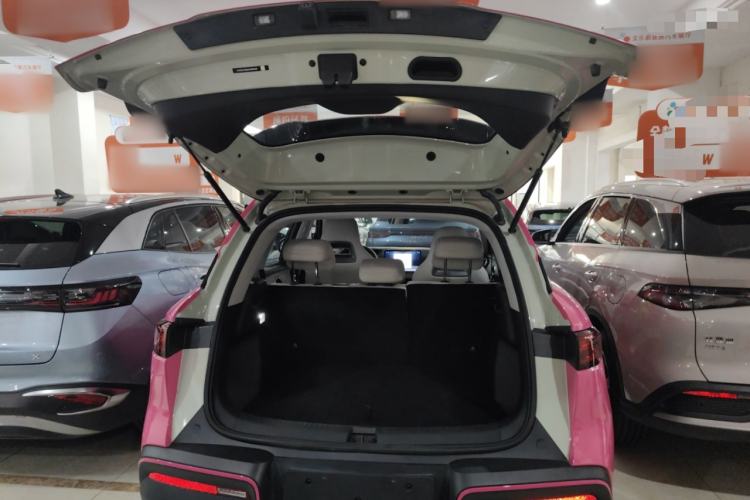 Used BYD Yuan UP 2025 Intelligent Driving Version 401 km Leading Edition Trunk