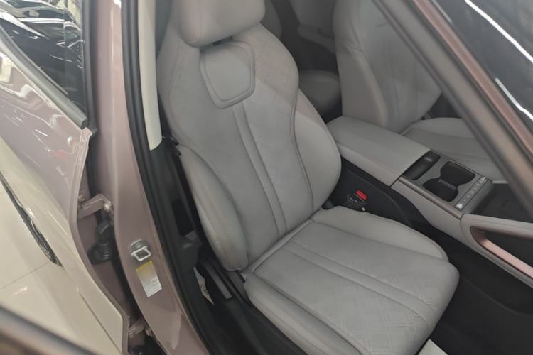 Used BYD Yuan UP 2025 Intelligent Driving Version 401 km Leading Edition Right Front Seat