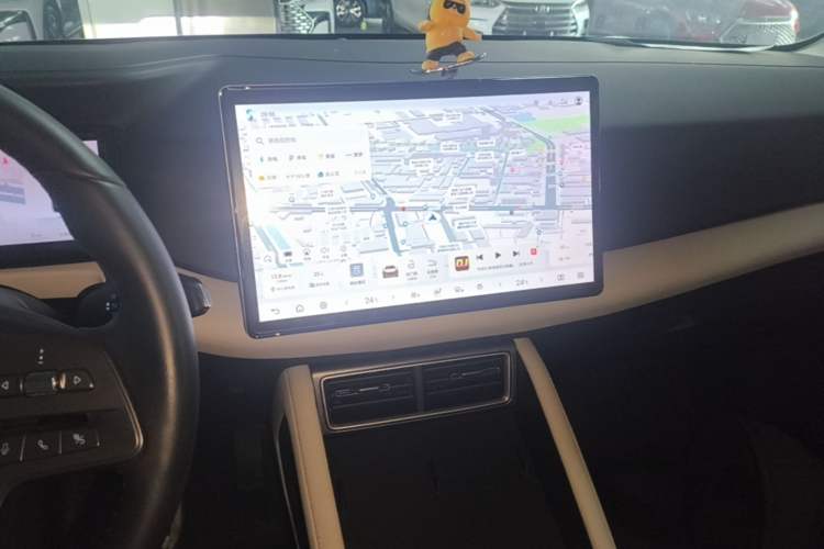 Used BYD Yuan UP 2025 Intelligent Driving Version 401 KM Dynamic Edition Audio And AC Panel