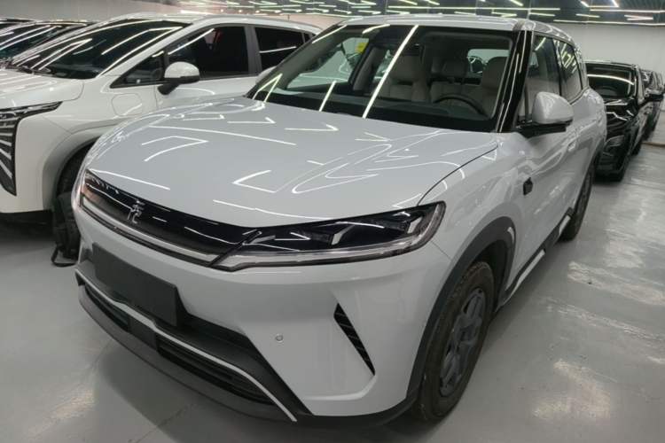 BYD Yuan UP 2025 Intelligent Driving Version 401 KM Dynamic Edition