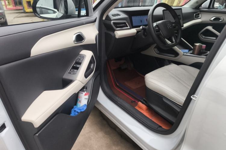 Used BYD Yuan UP 2025 Intelligent Driving Version 401 KM Dynamic Edition Driver Seat