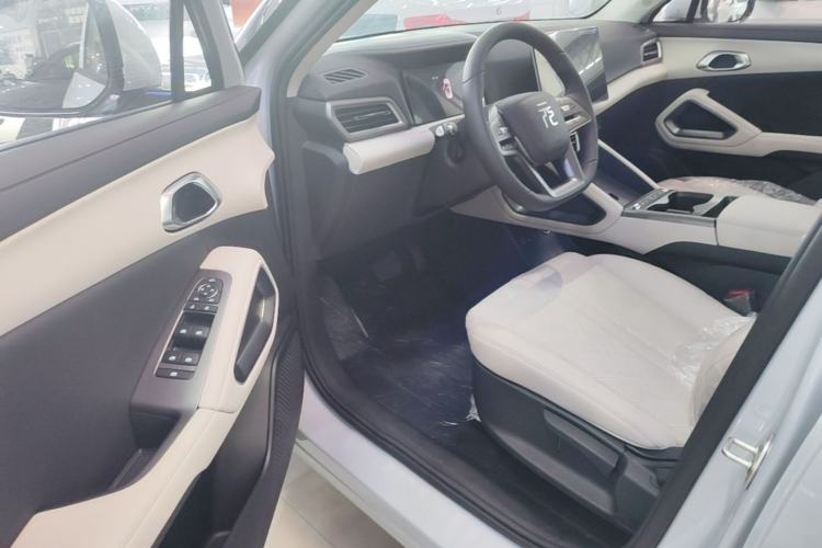 Used BYD Yuan UP 2025 Intelligent Driving Version 401 KM Dynamic Edition Driver Seat