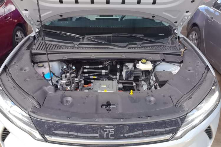 Used BYD Yuan UP 2025 Intelligent Driving Version 401 km Leading Edition Engine Bay