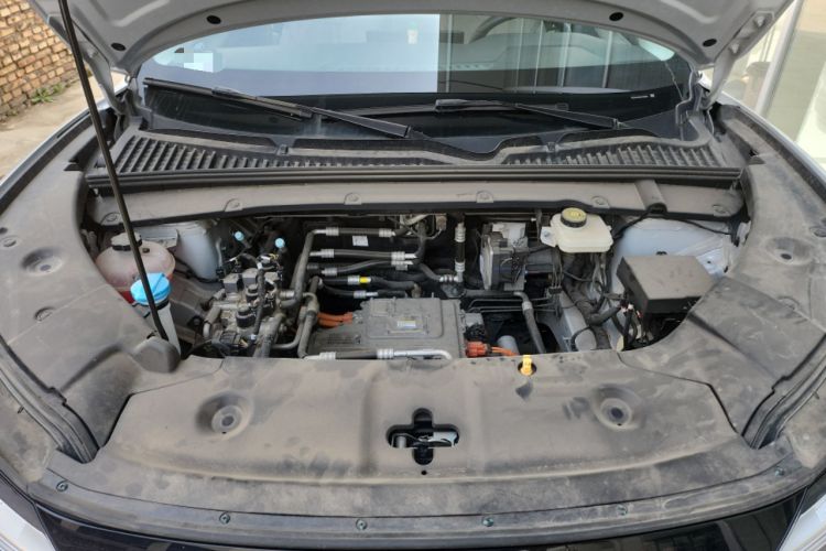 Used BYD Yuan UP 2025 Intelligent Driving Version 401 KM Dynamic Edition Engine Bay