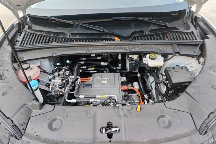 Used BYD Yuan UP 2025 Intelligent Driving Version 401 km Leading Edition Engine Bay