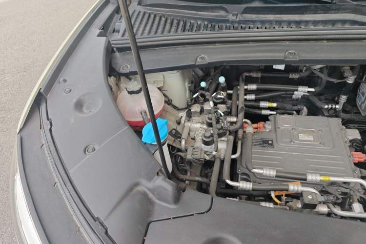 Used BYD Yuan UP 2025 Intelligent Driving Version 401 km Leading Edition Engine Bay Right