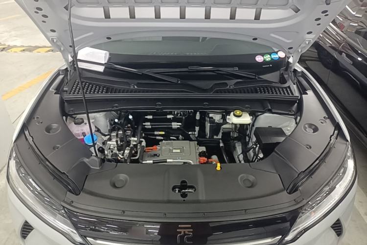Used BYD Yuan UP 2025 Intelligent Driving Version 401 KM Dynamic Edition Engine Bay