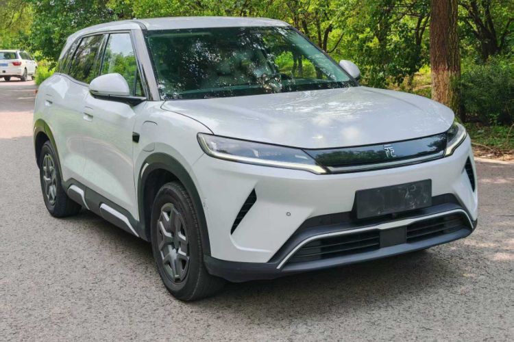 Used BYD Yuan UP 2025 Intelligent Driving Version 401 KM Dynamic Edition Exterior 2