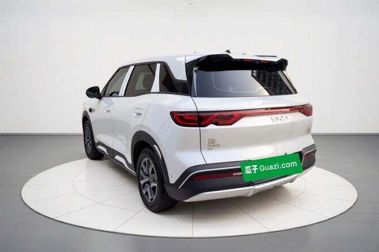 Used BYD Yuan UP 2025 Intelligent Driving Version 401 KM Dynamic Edition Exterior 3