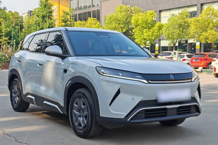 Used BYD Yuan UP 2025 Intelligent Driving Version 401 KM Dynamic Edition Exterior 3