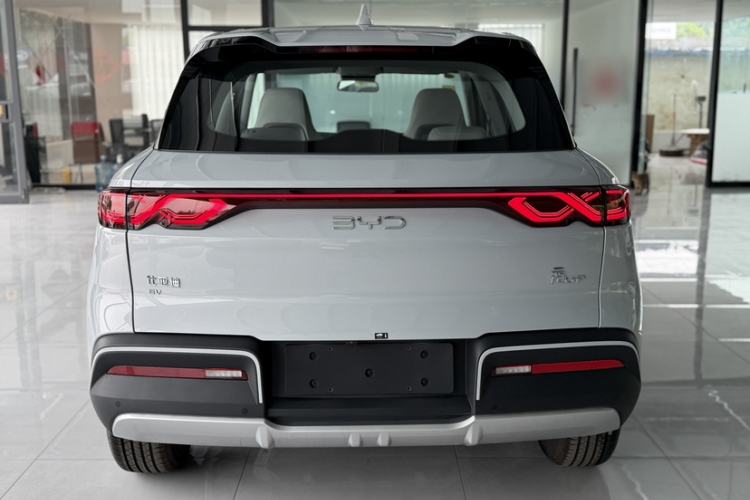 Used BYD Yuan UP 2025 Model 301KM Leading Version Exterior 6