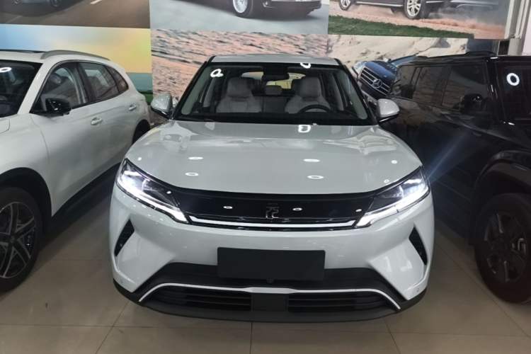 Used BYD Yuan UP 2025 Model 301KM Leading Version Front