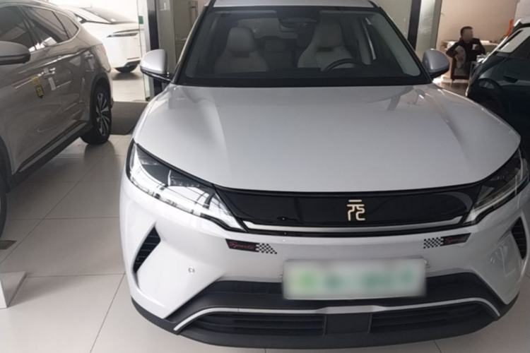 Used BYD Yuan UP 2025 Intelligent Driving Version 401 KM Dynamic Edition Front