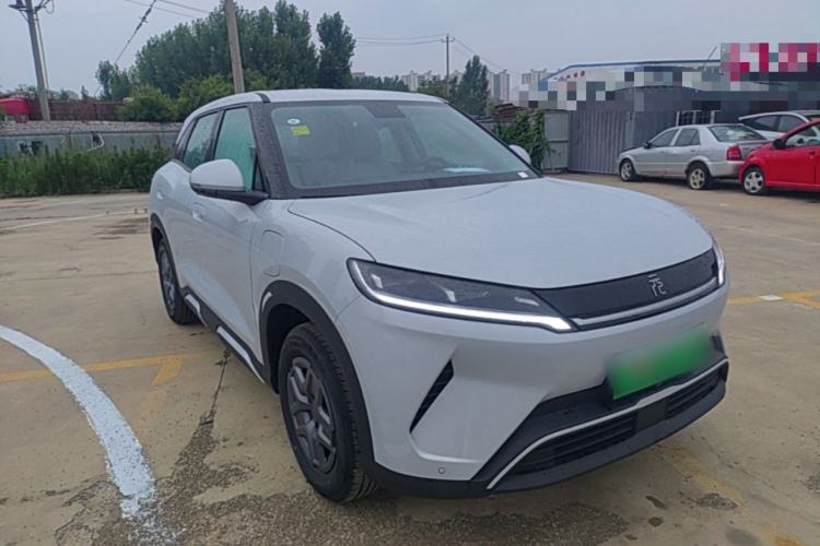 Used BYD Yuan UP 2025 Model 301KM Leading Version Front Right 45 Deg