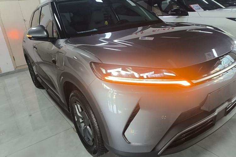 Used BYD Yuan UP 2025 Intelligent Driving Version 401 KM Dynamic Edition Front Right 45 Deg
