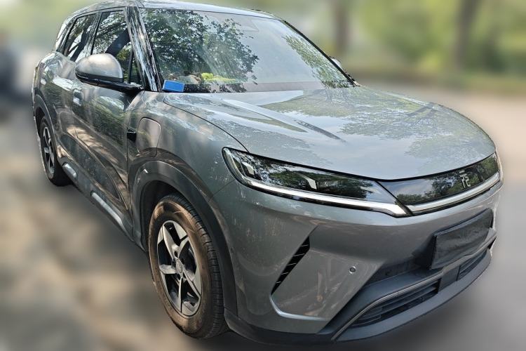 Used BYD Yuan UP 2025 Intelligent Driving Version 401 km Leading Edition Front Right 45 Deg