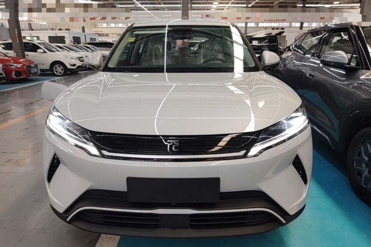 Used BYD Yuan UP 2025 Model 301KM Leading Version Front