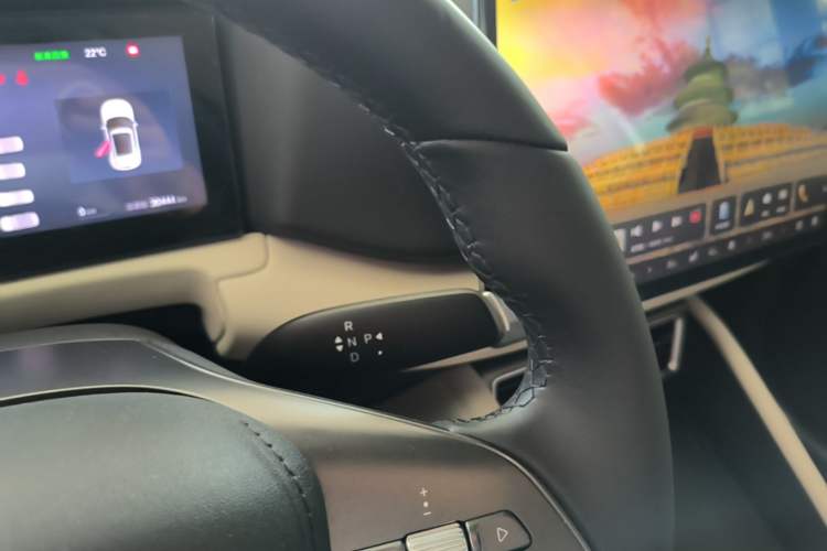Used BYD Yuan UP 2025 Intelligent Driving Version 401 KM Dynamic Edition Gear Lever