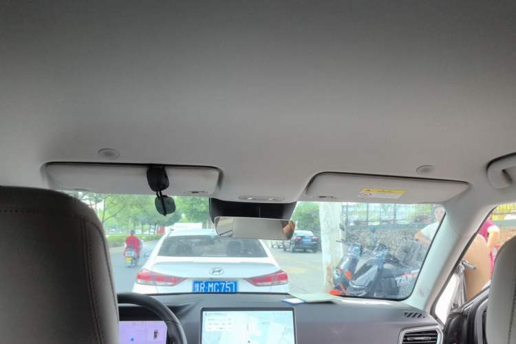 Used BYD Yuan UP 2025 Intelligent Driving Version 401 KM Dynamic Edition Headliner