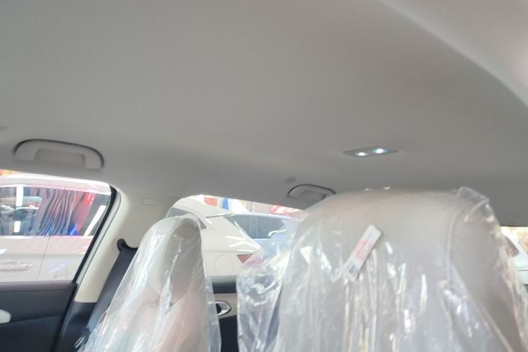 Used BYD Yuan UP 2025 Intelligent Driving Version 401 KM Dynamic Edition Headliner