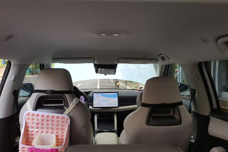 Used BYD Yuan UP 2025 Intelligent Driving Version 401 KM Dynamic Edition Headliner