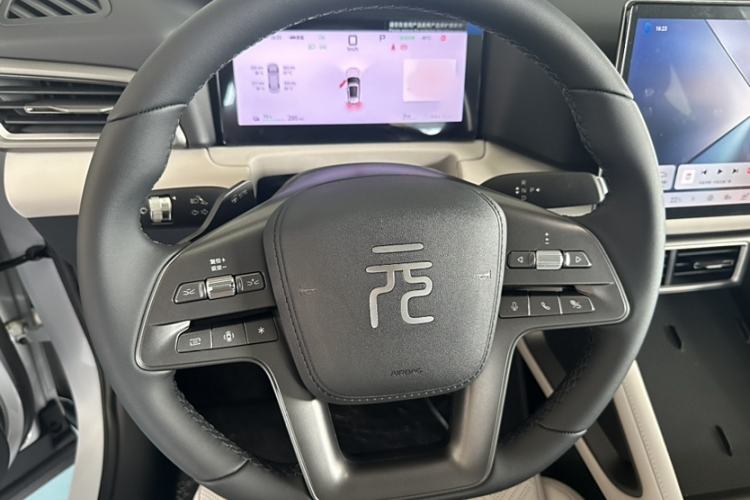 Used BYD Yuan UP 2025 Intelligent Driving Version 401 KM Dynamic Edition Interior 2