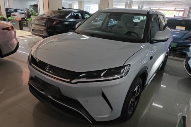 Ojetý BYD Yuan UP 2025 Intelligent Driving Version 401 km Leading Edition