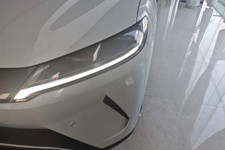 Used BYD Yuan UP 2025 Intelligent Driving Version 401 km Leading Edition Left Front Headlight