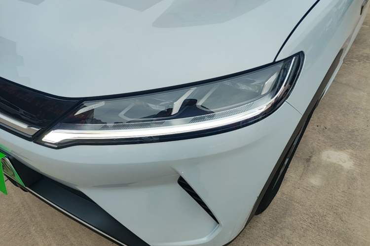 Used BYD Yuan UP 2025 Intelligent Driving Version 401 KM Dynamic Edition Left Front Headlight