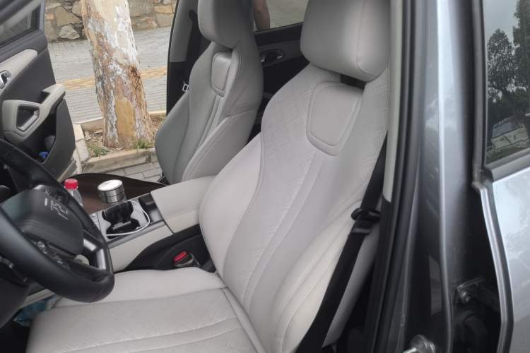 Used BYD Yuan UP 2025 Intelligent Driving Version 401 KM Dynamic Edition Left Front Seat