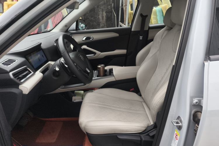 Used BYD Yuan UP 2025 Intelligent Driving Version 401 KM Dynamic Edition Left Front Seat