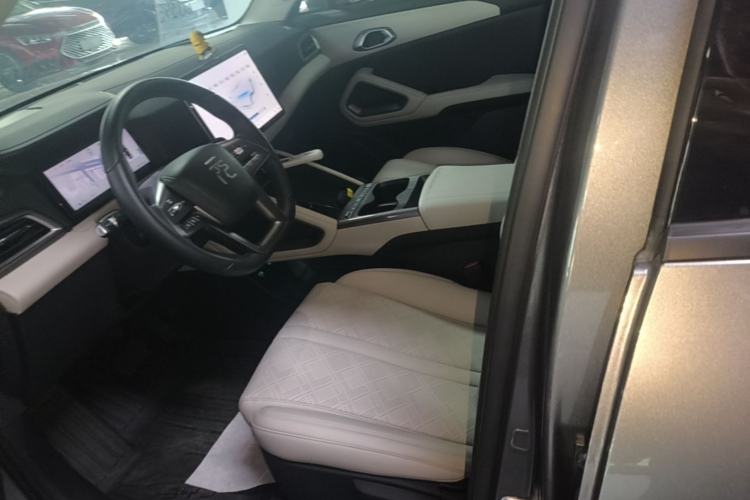 Used BYD Yuan UP 2025 Intelligent Driving Version 401 KM Dynamic Edition Left Front Seat