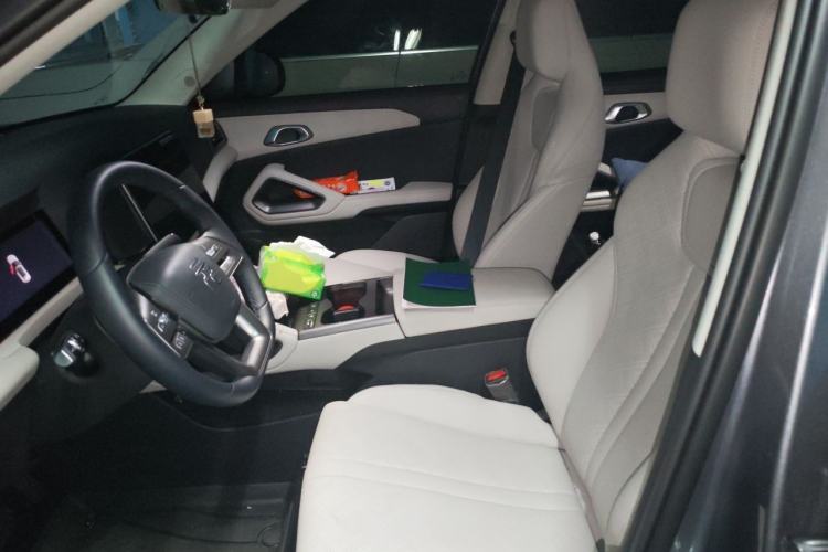 Used BYD Yuan UP 2025 Intelligent Driving Version 401 KM Dynamic Edition Left Front Seat