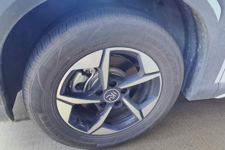 Used BYD Yuan UP 2025 Intelligent Driving Version 401 km Leading Edition Left Front Wheel Hub