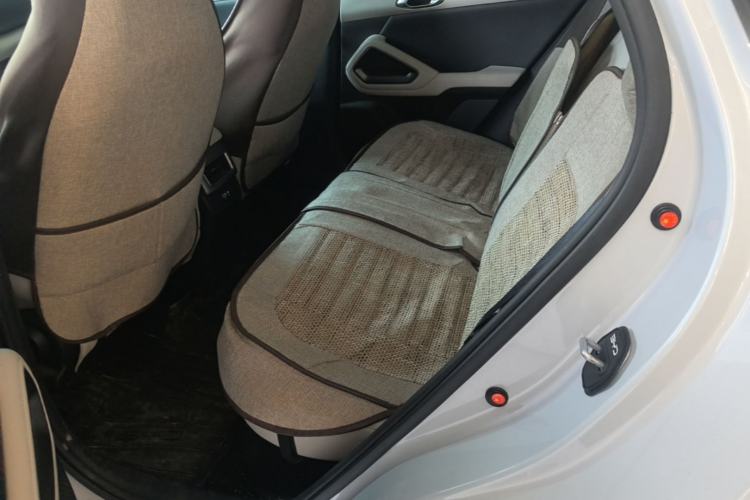 Used BYD Yuan UP 2025 Intelligent Driving Version 401 KM Dynamic Edition Left Rear Seat