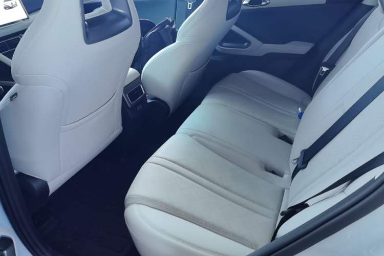 Used BYD Yuan UP 2025 Intelligent Driving Version 401 km Leading Edition Left Rear Seat