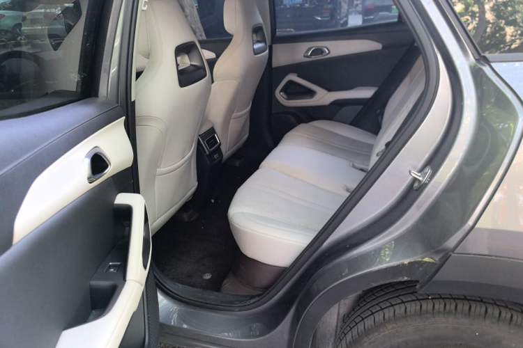 Used BYD Yuan UP 2025 Model 301KM Leading Version Left Rear Seat