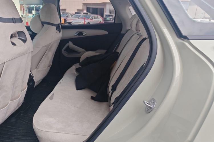 Used BYD Yuan UP 2025 Intelligent Driving Version 401 km Leading Edition Left Rear Seat