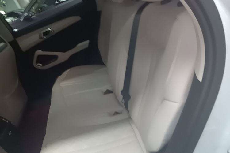 Used BYD Yuan UP 2025 Intelligent Driving Version 401 KM Dynamic Edition Left Rear Seat