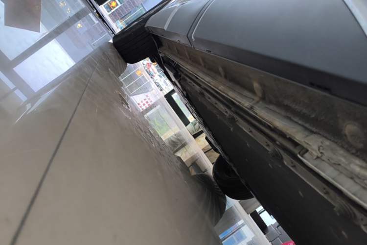 Used BYD Yuan UP 2025 Intelligent Driving Version 401 KM Dynamic Edition Left Side Sill